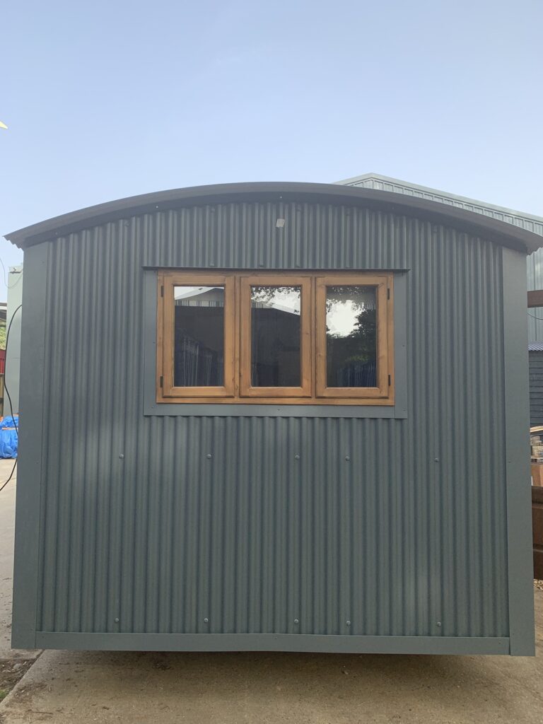 Simple Hut Using Metal Cladding The Cheviot Hut | Black Sheep Shepherd Huts
