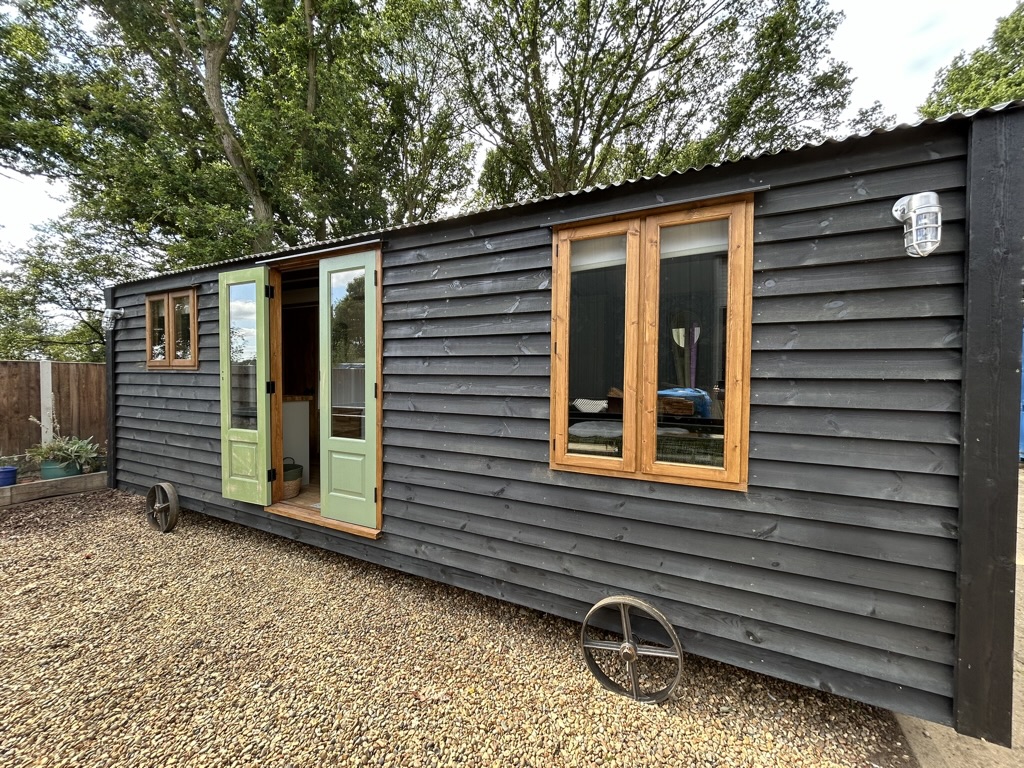 dorset hut image